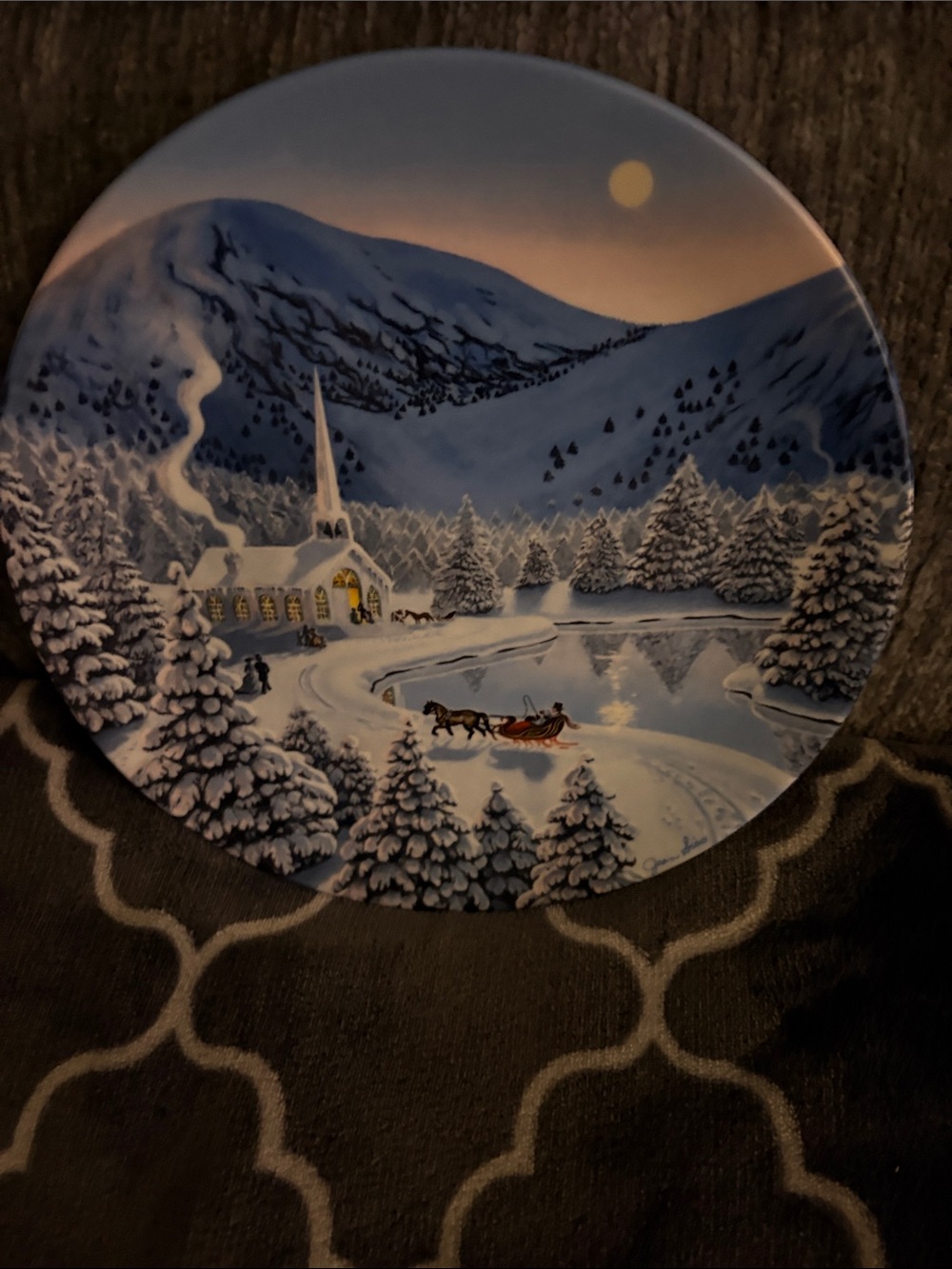 Winter Snow Scene Decorative Plate - Blue and White

The Spirit of Christmas